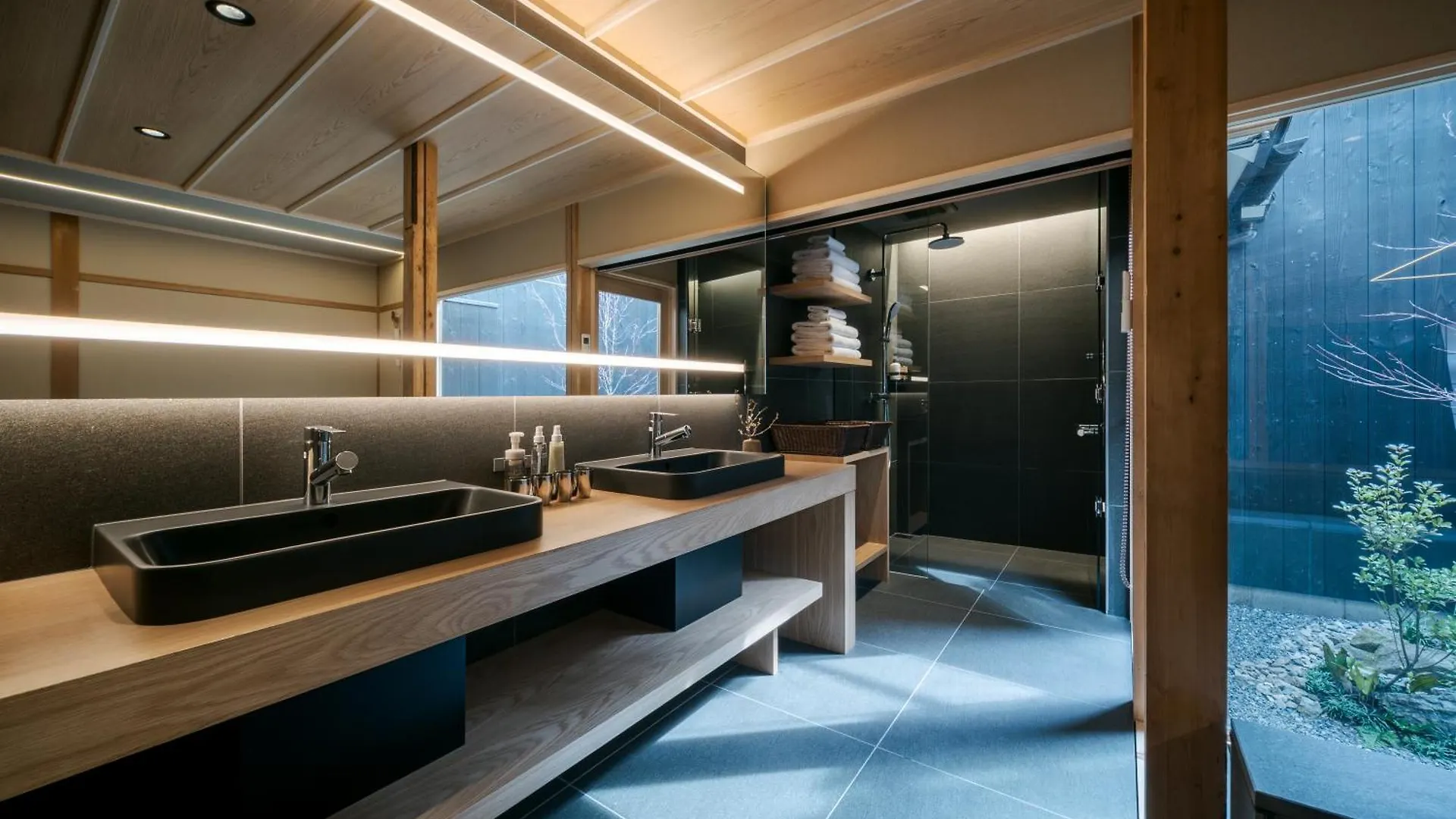 Villa Anjin Gosho Ebisugawa Kyōto 0*,  Giappone